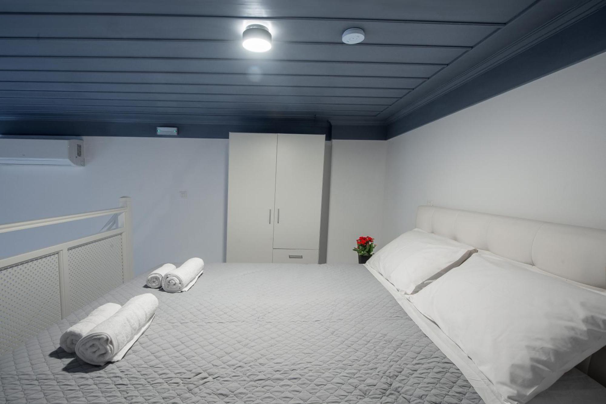 Porto Harani Seaside Apartments Сими Экстерьер фото