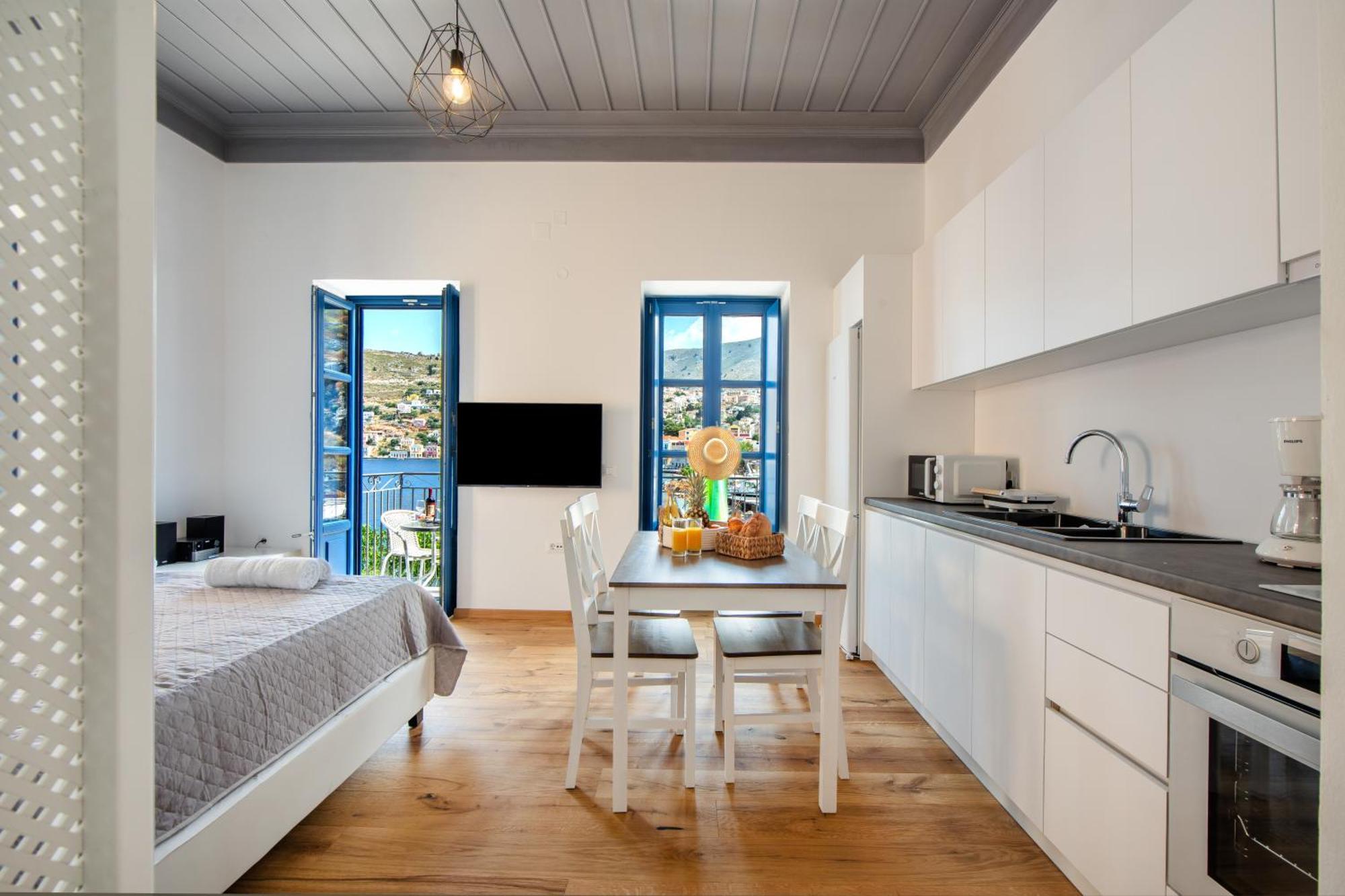 Porto Harani Seaside Apartments Сими Экстерьер фото