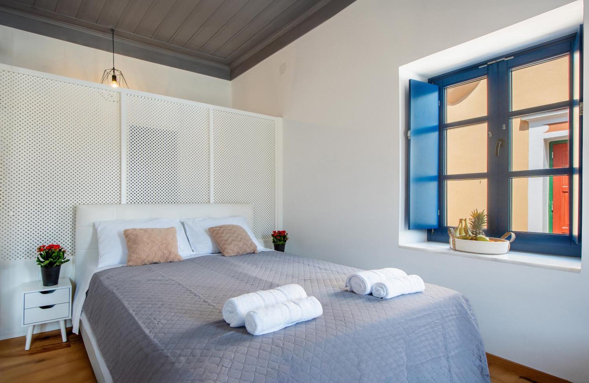 Porto Harani Seaside Apartments Сими Экстерьер фото