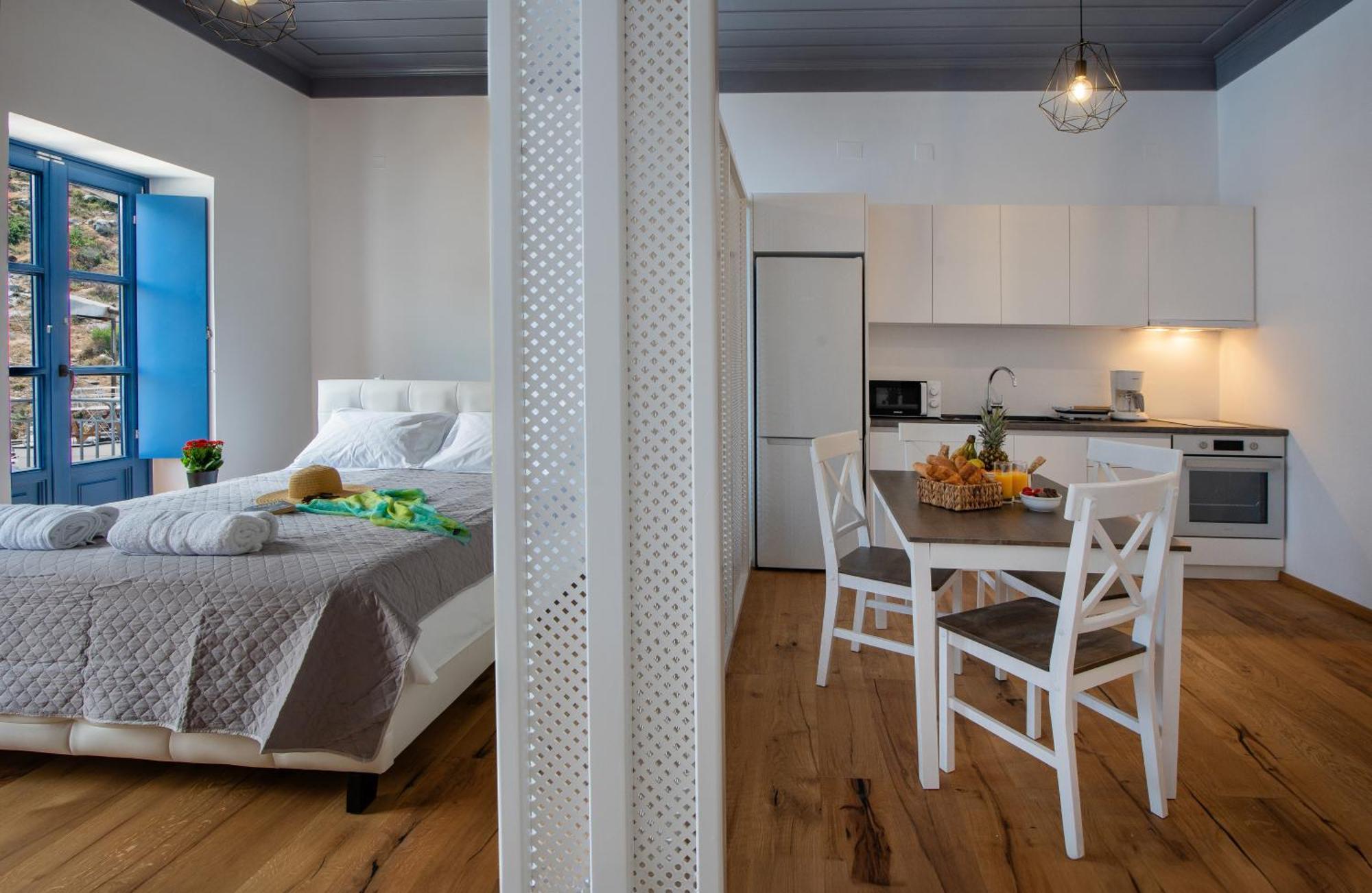 Porto Harani Seaside Apartments Сими Экстерьер фото